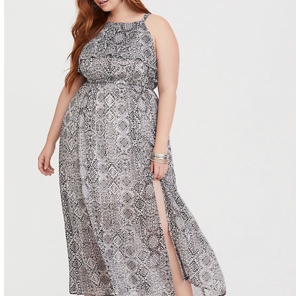 Torrid Black & White IKAT Chiffon Maxi Dress SZ 00 - Picture 3 of 6